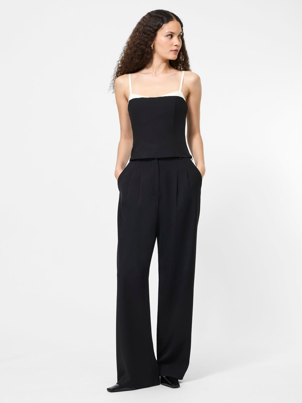 ‌Statement Edge Top