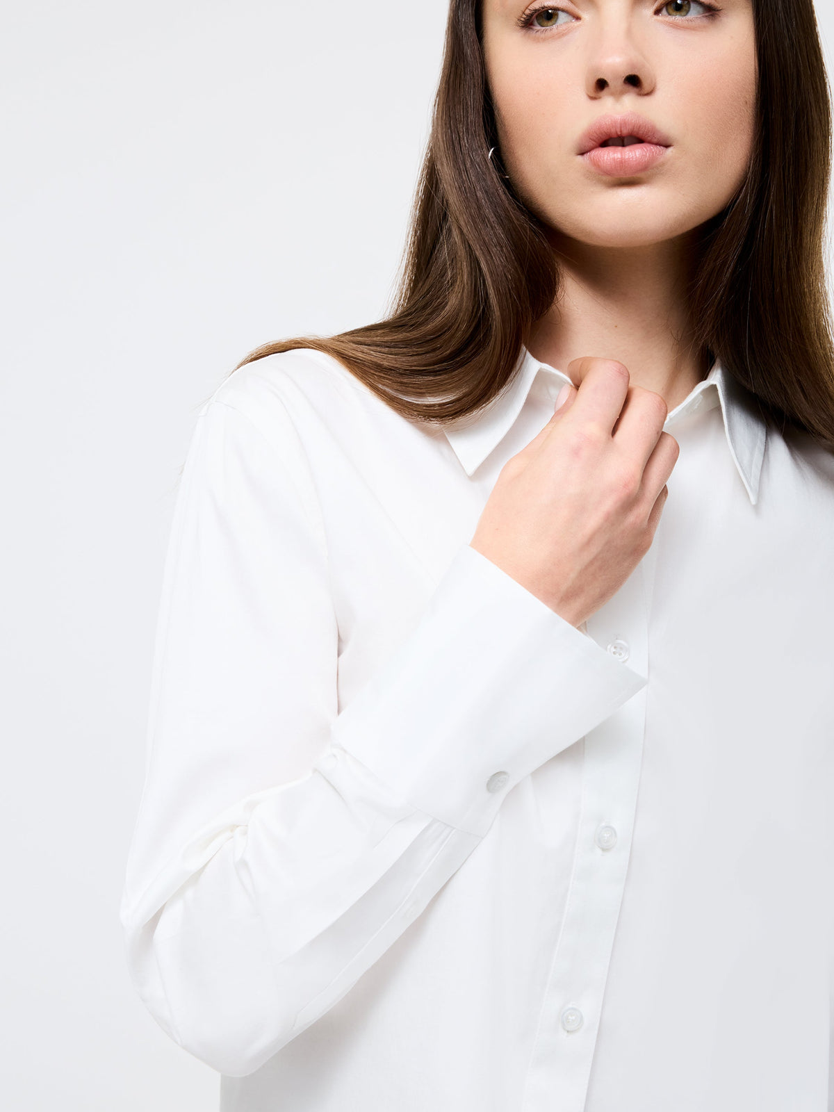 ‌Relaxed Poplin Button-Up Shirt