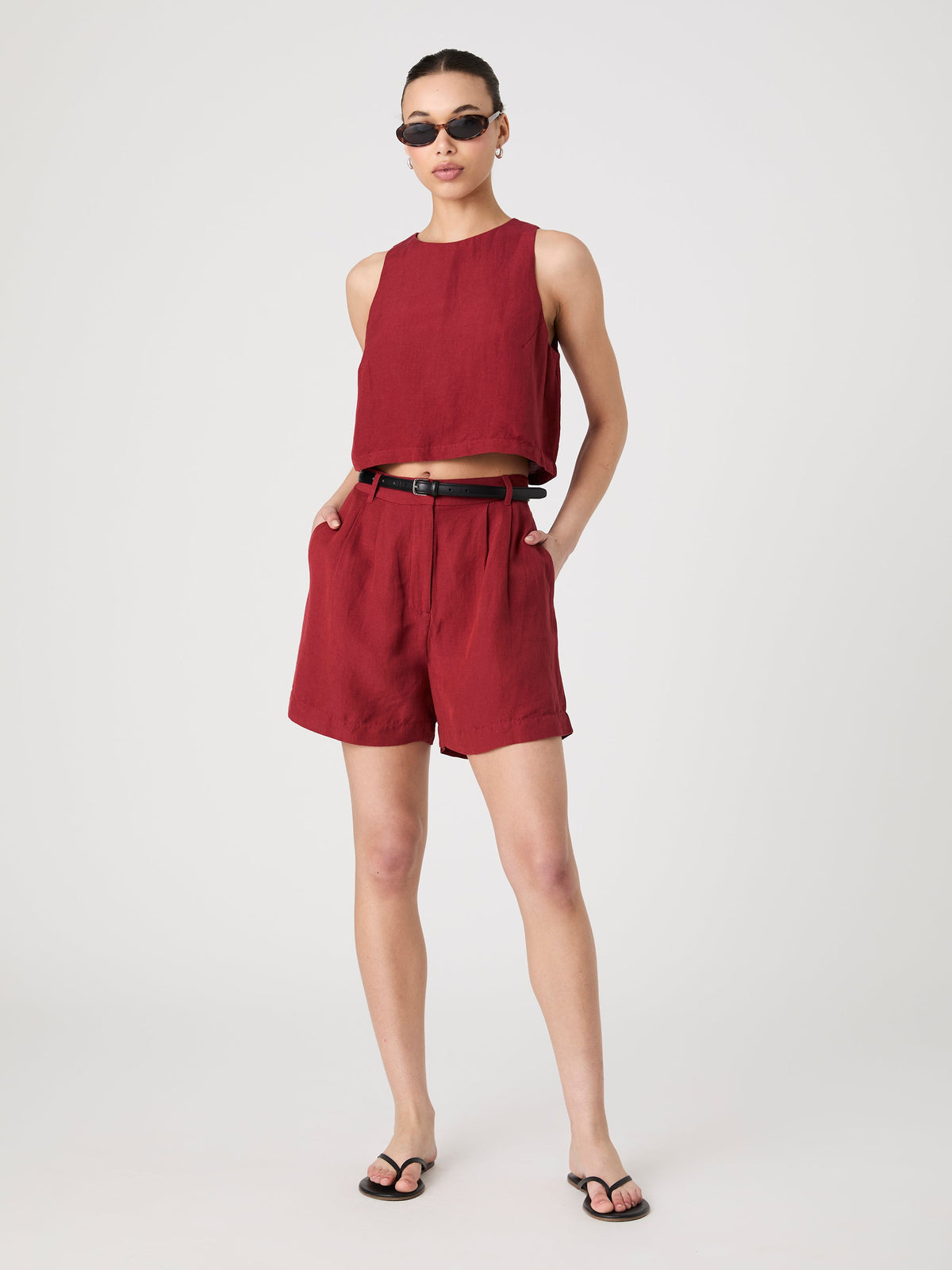 ‌Double Pleat Linen Shorts