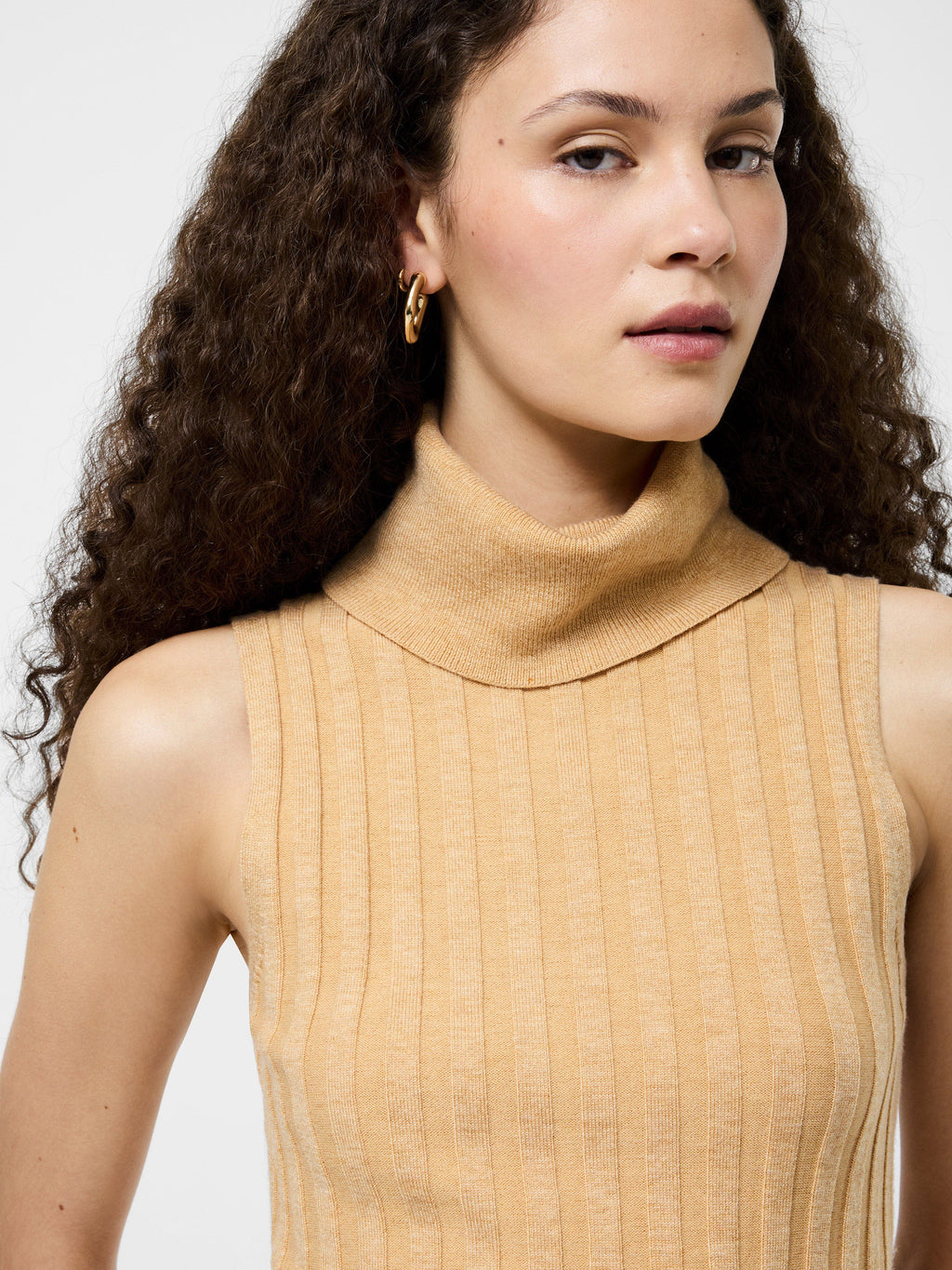 Sleek Ribbed Turtleneck Vest