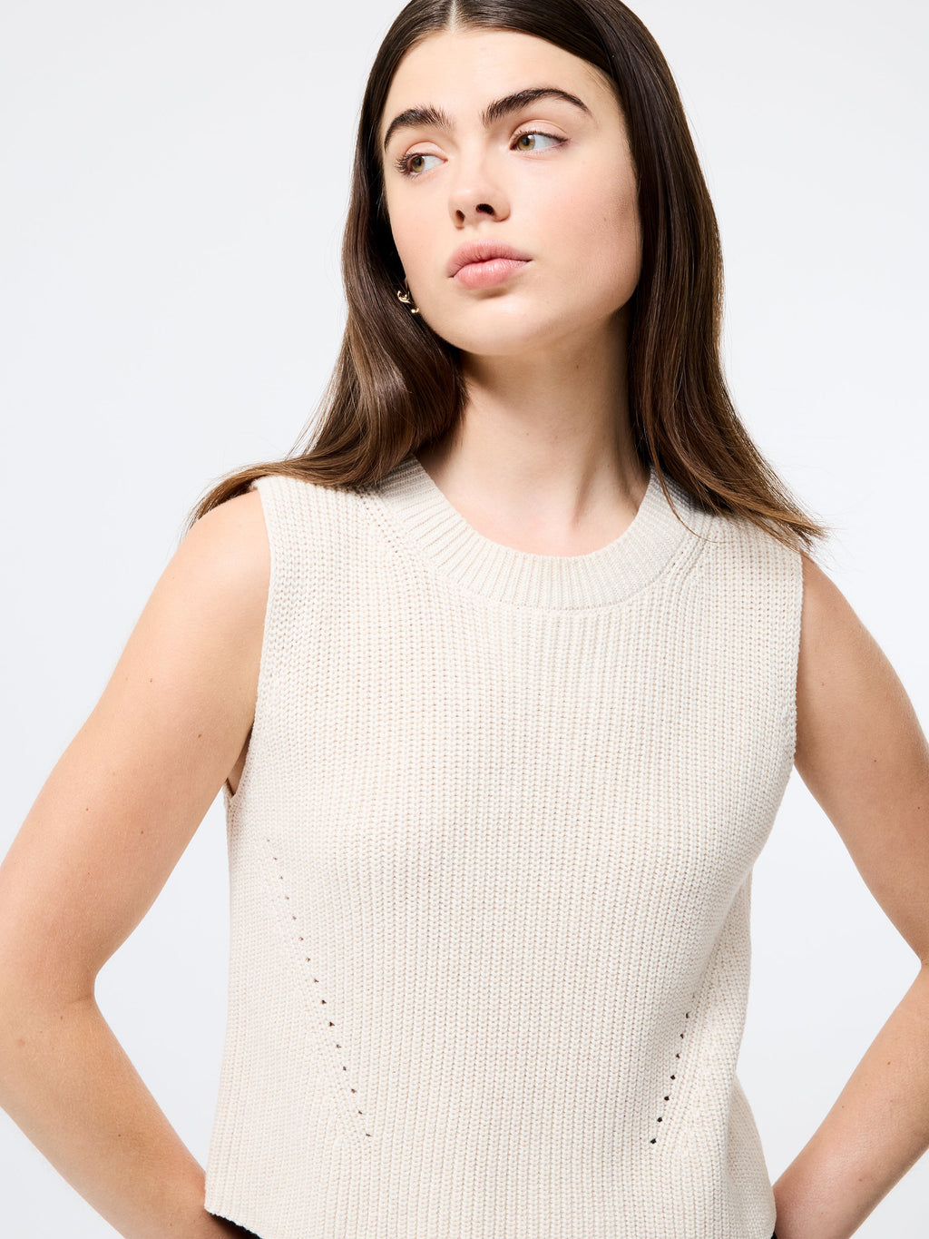 Chic Minimalist Knit Vest