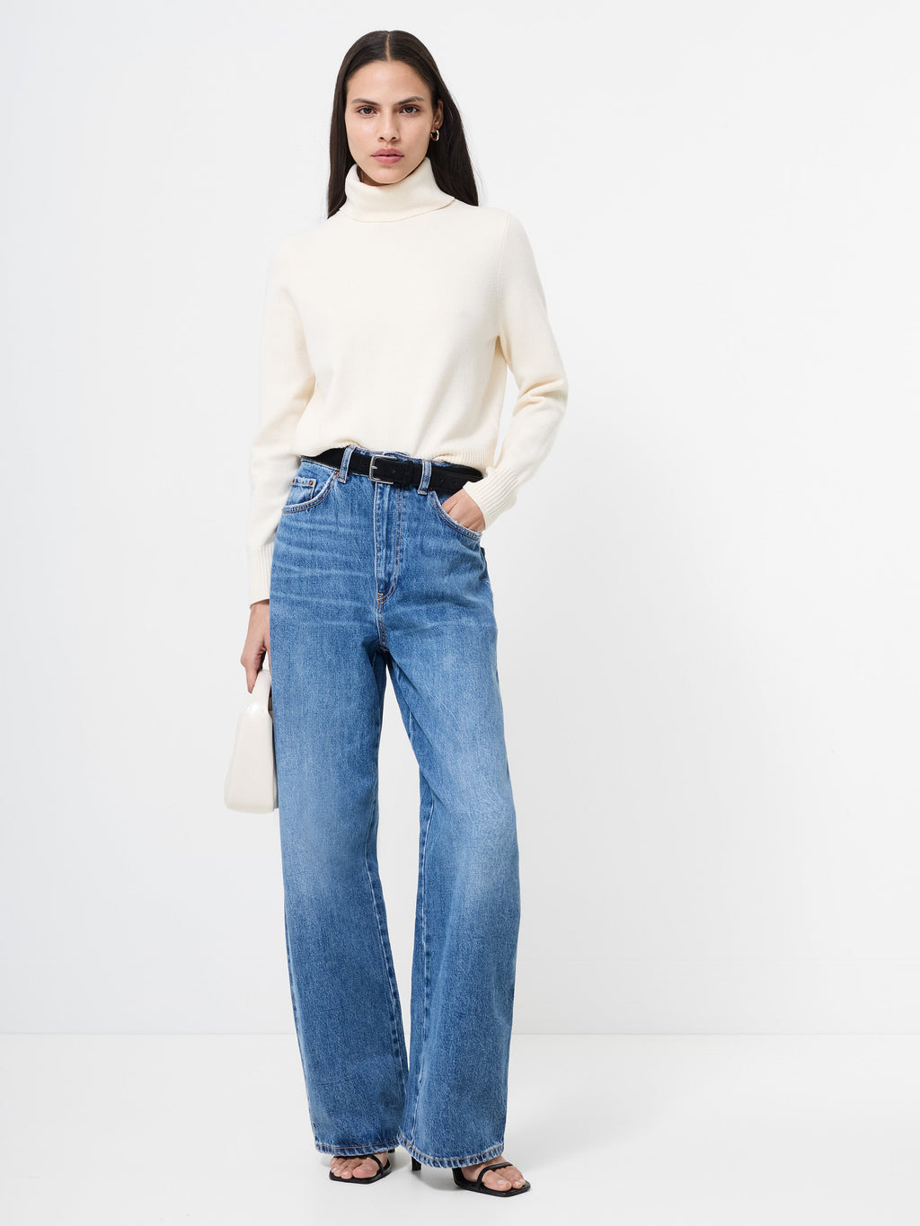 Relaxed Turtleneck Layering Knit