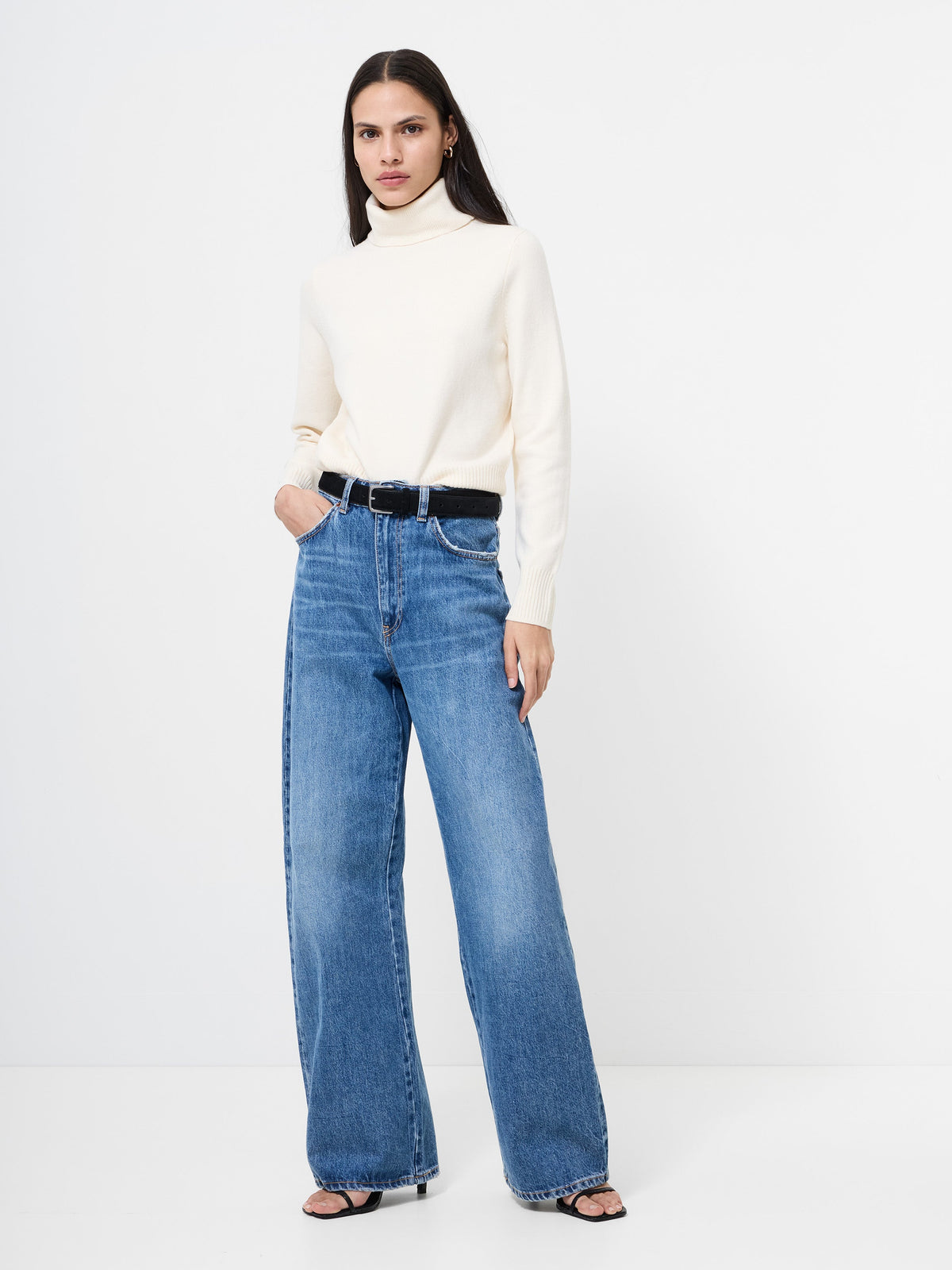 Relaxed Turtleneck Layering Knit