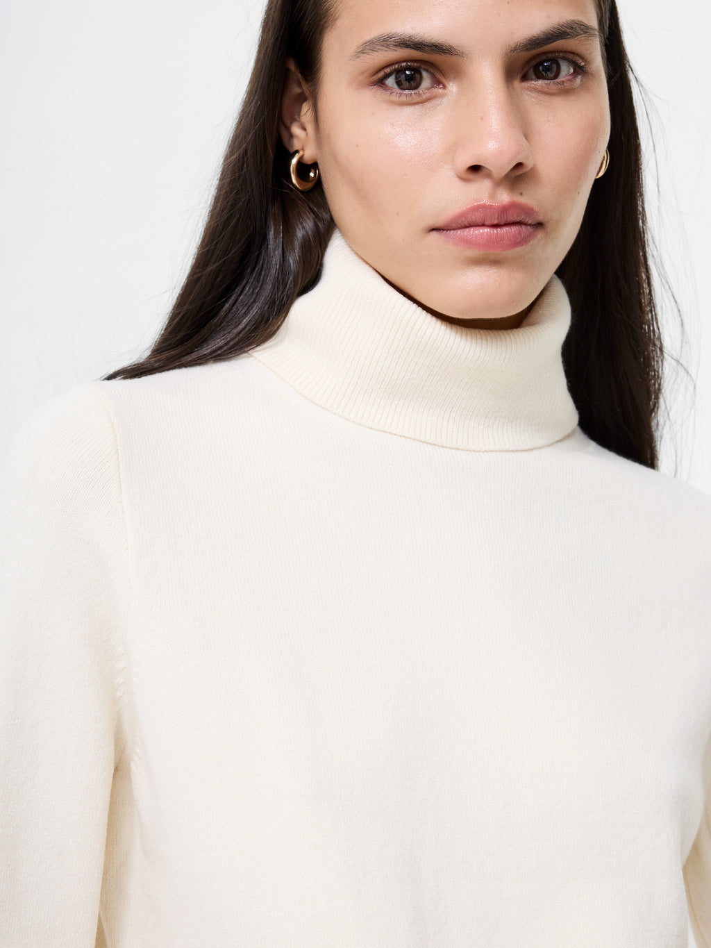 Relaxed Turtleneck Layering Knit