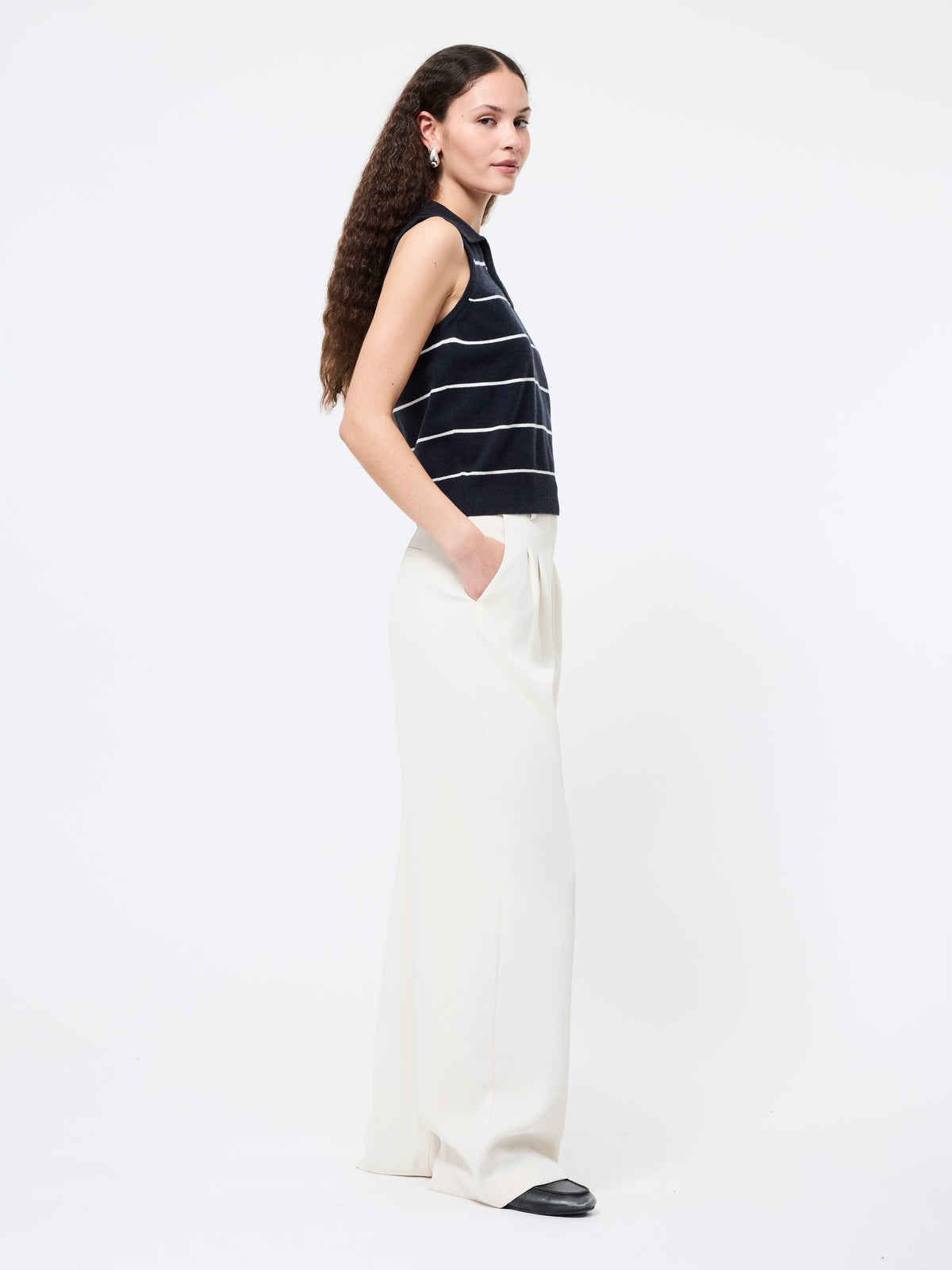 ‌Striped Sleeveless Sweater