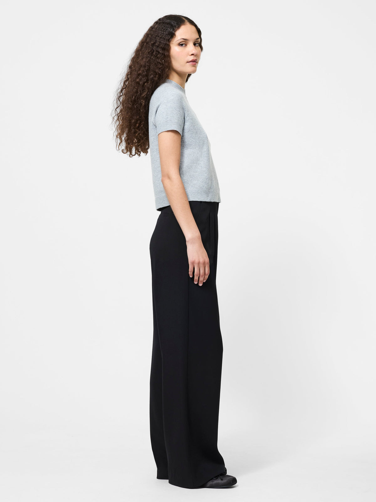 Relaxed Cropped Mock Neck Knit
