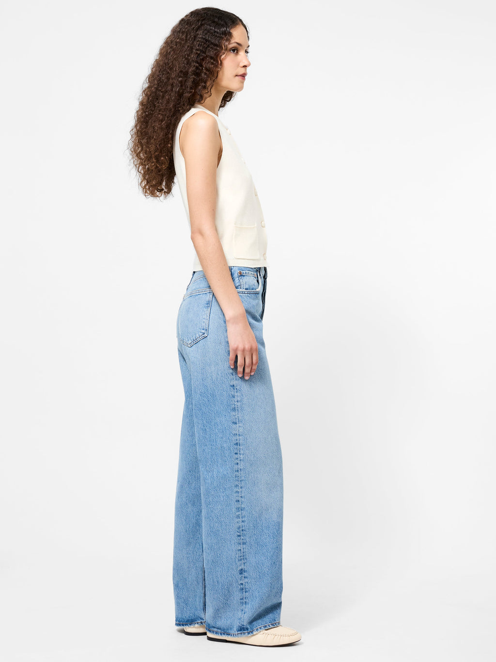 Modern Buttoned Knit Vest