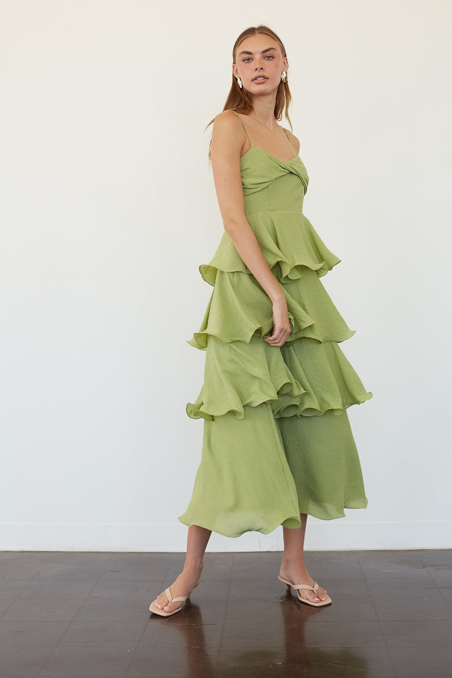 Slight-Sweetheart Fit-and-Flare Midi