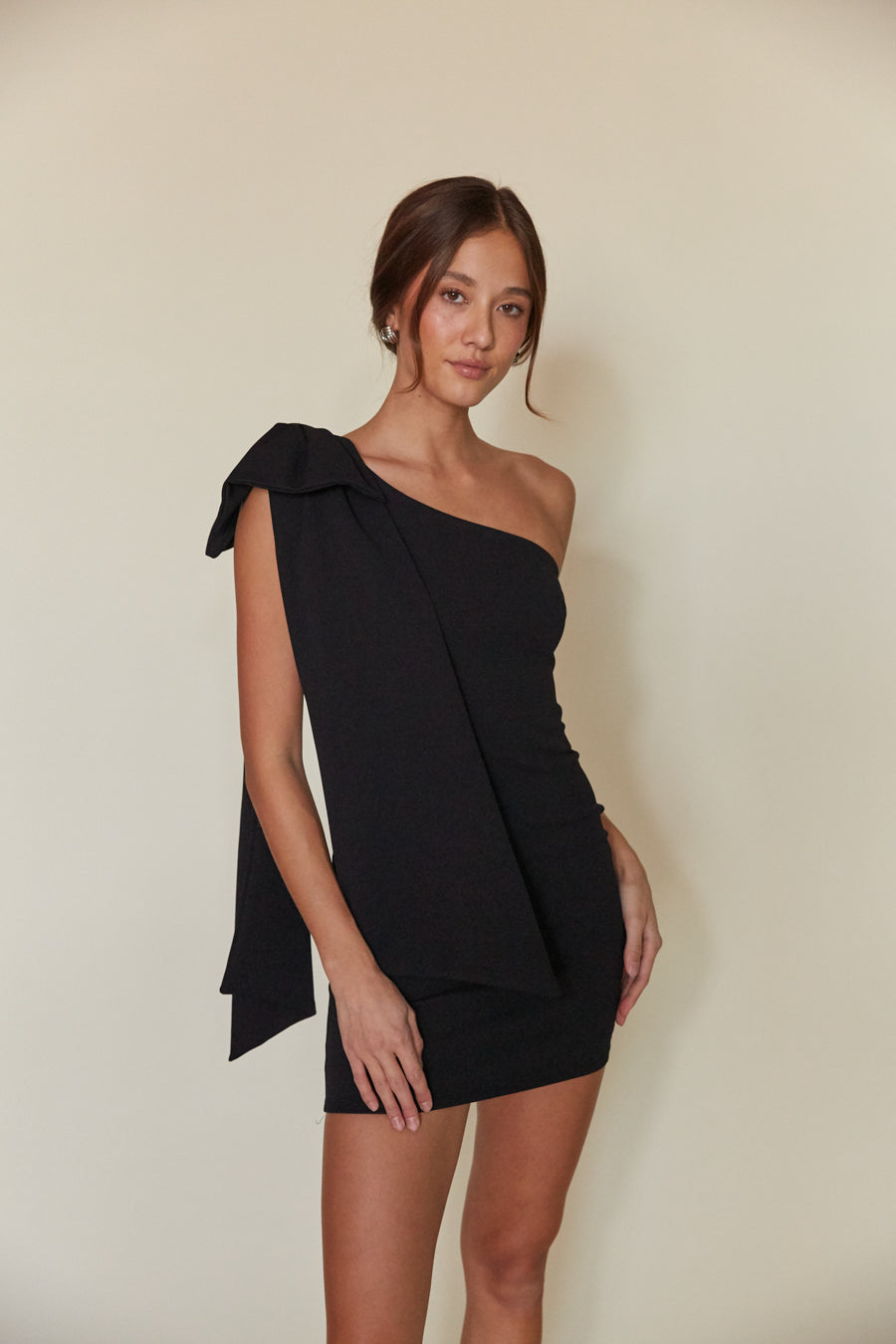 One-Shoulder Bow Bodycon Mini