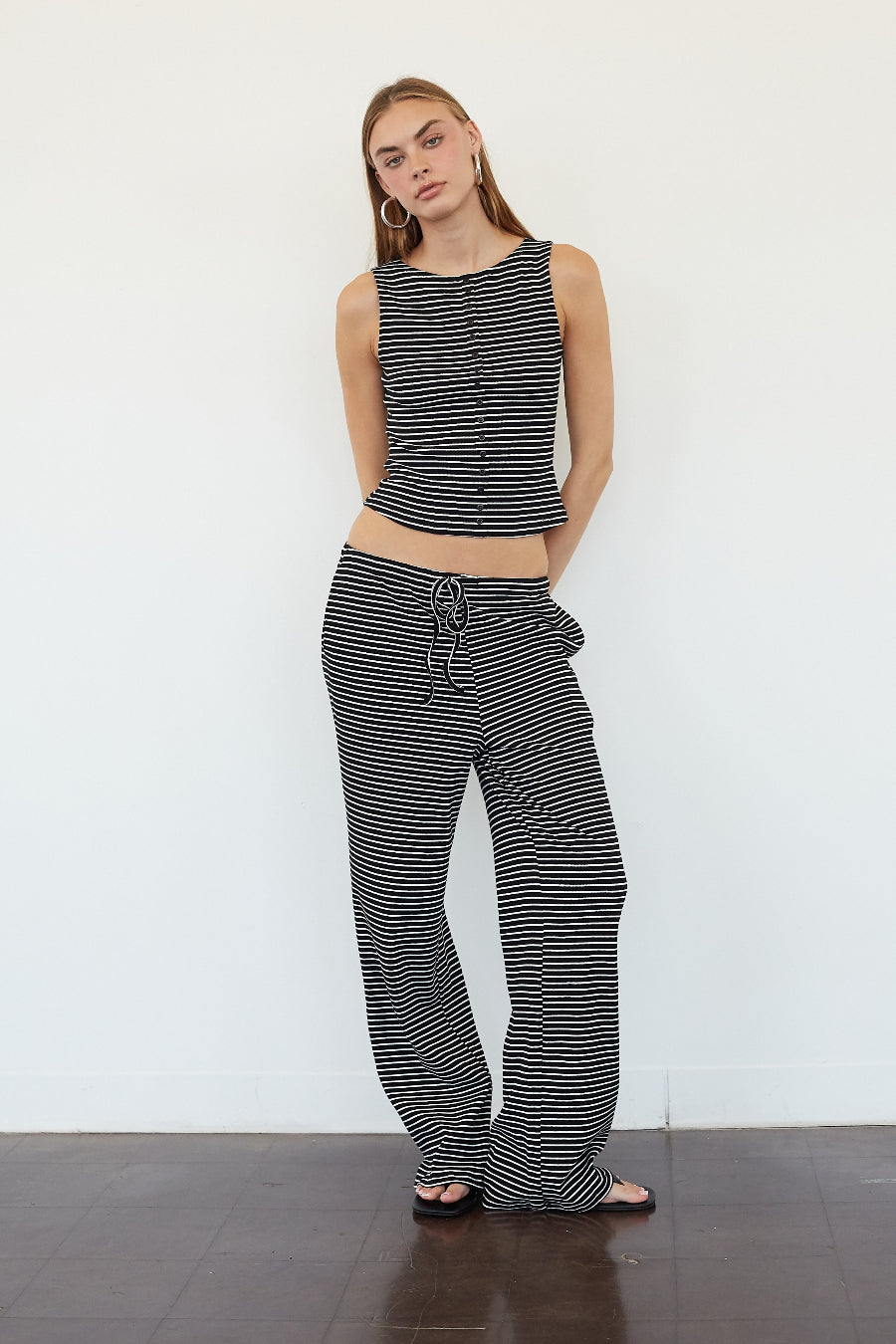 ‌Drawstring Ribbed Wide-Leg Pants