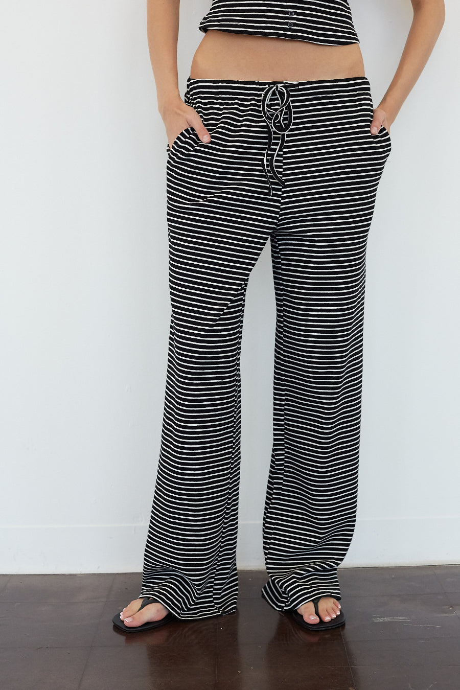‌Drawstring Ribbed Wide-Leg Pants