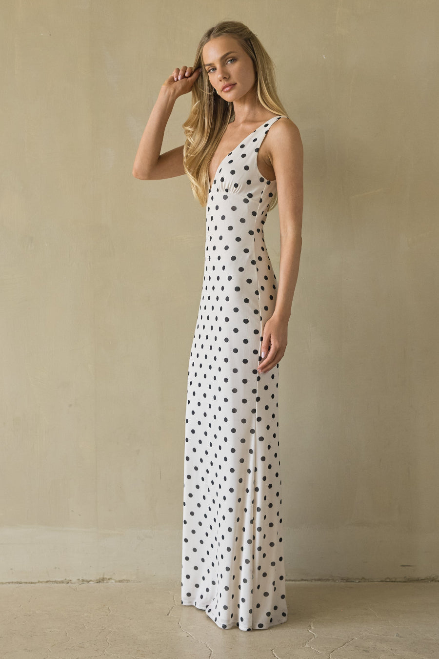 Front-Back Deep-V Mesh Maxi