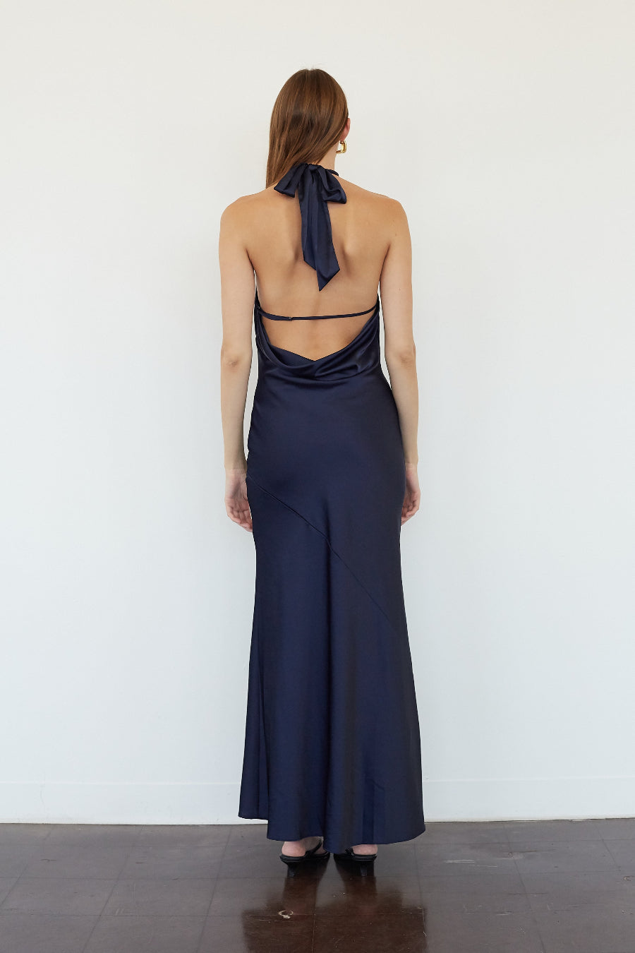 Large-Bow High-Neck Pull Maxi