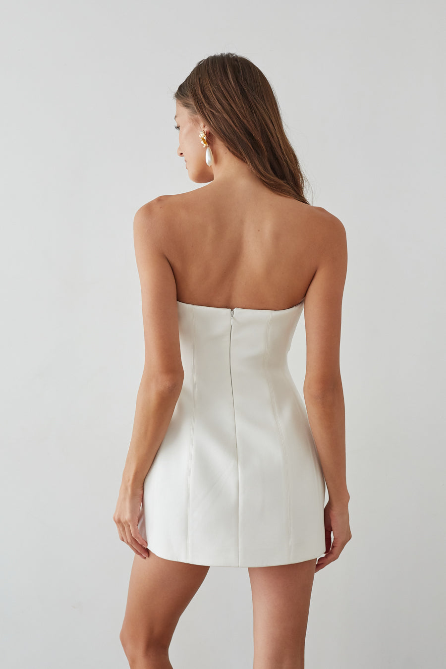 Strapless Sculpted Silhouette