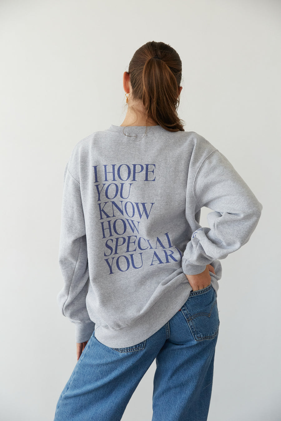 Relaxed Cotton-Inspired Motivational Sweatshirt