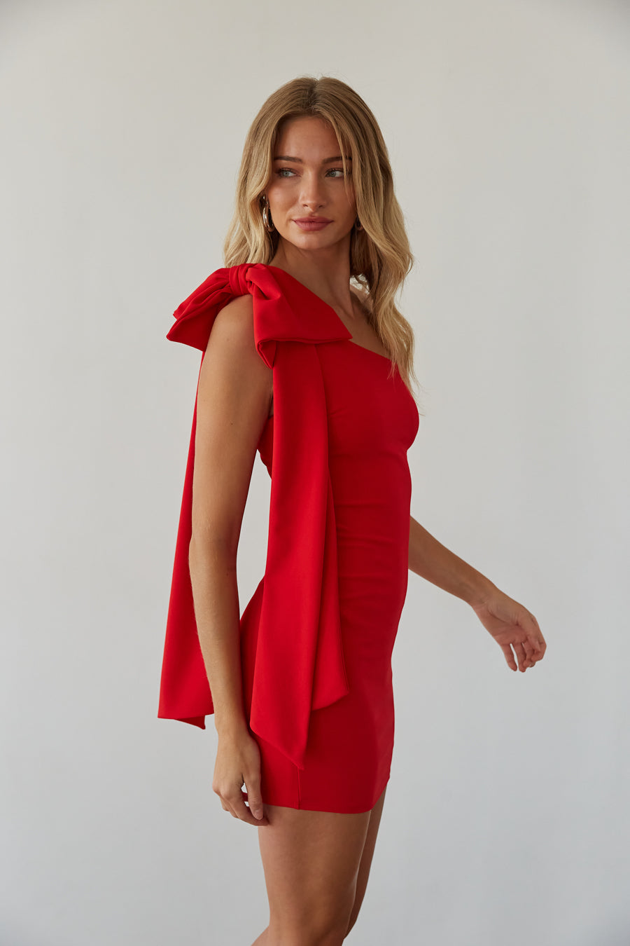 One-Shoulder Bow Bodycon Mini
