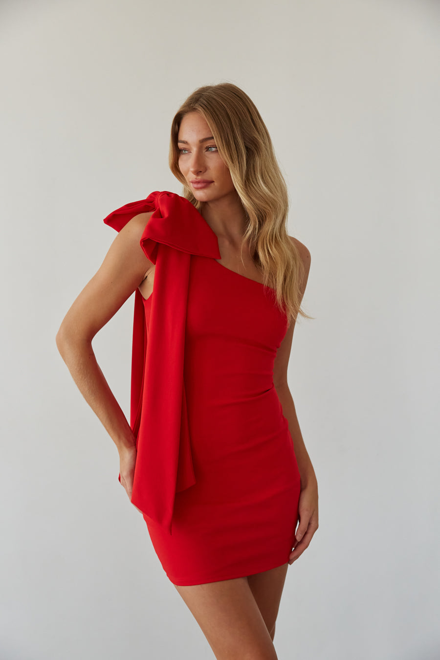 One-Shoulder Bow Bodycon Mini